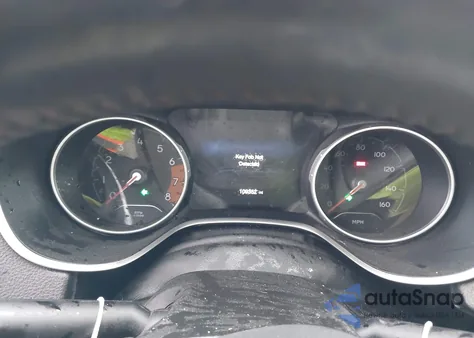 2018 Jeep Compass Limited 4X4 z USA, uszkodzony, nr VIN 3C4NJDCB0JT332905